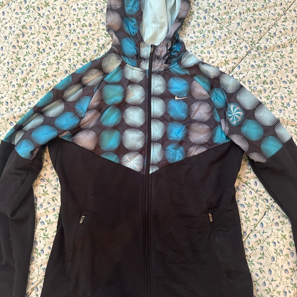Nike Black and Blue Running Windbreaker